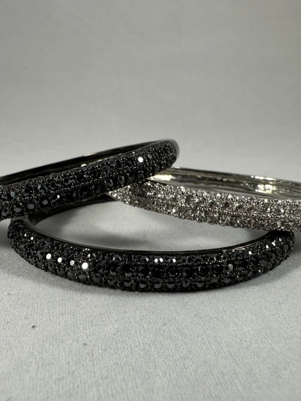 Lia Sophia NYFW Gift Set – 3 Hinged Pavé Crystal Stackable Bangle Bracelets